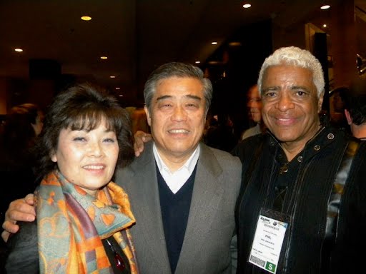 Phil Upchurch with Mr. and Mrs. Shiino of Vestax Guitars